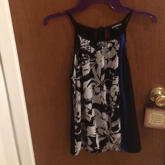 Express Tops - 🛍NWOT Express dressy tank top